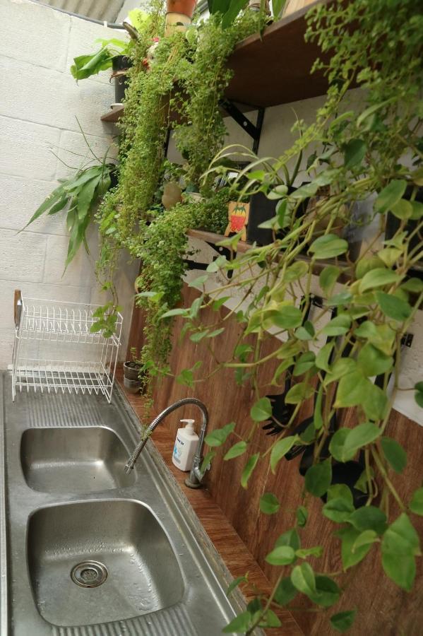 Semeru Hostel Malang (Adults Only) Exterior photo