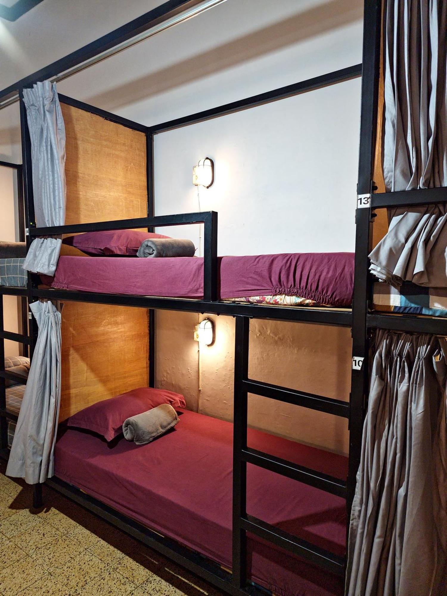 Semeru Hostel Malang (Adults Only) Exterior photo